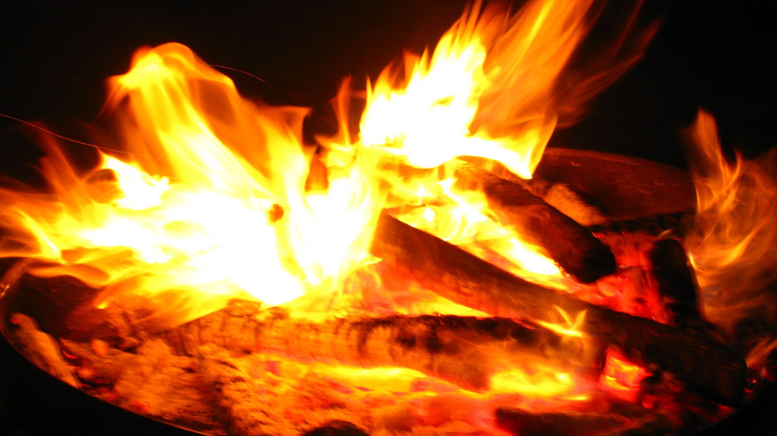 Winterzauber mit Lagerfeuer, Stockbrot und Glühwein (21. Dezember 2025)